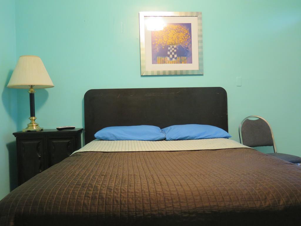 Pillow Talk Motel Wellington Экстерьер фото