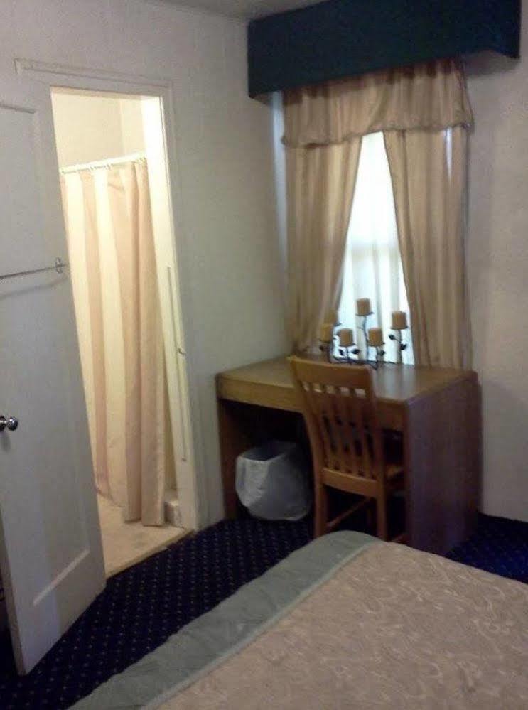 Pillow Talk Motel Wellington Экстерьер фото