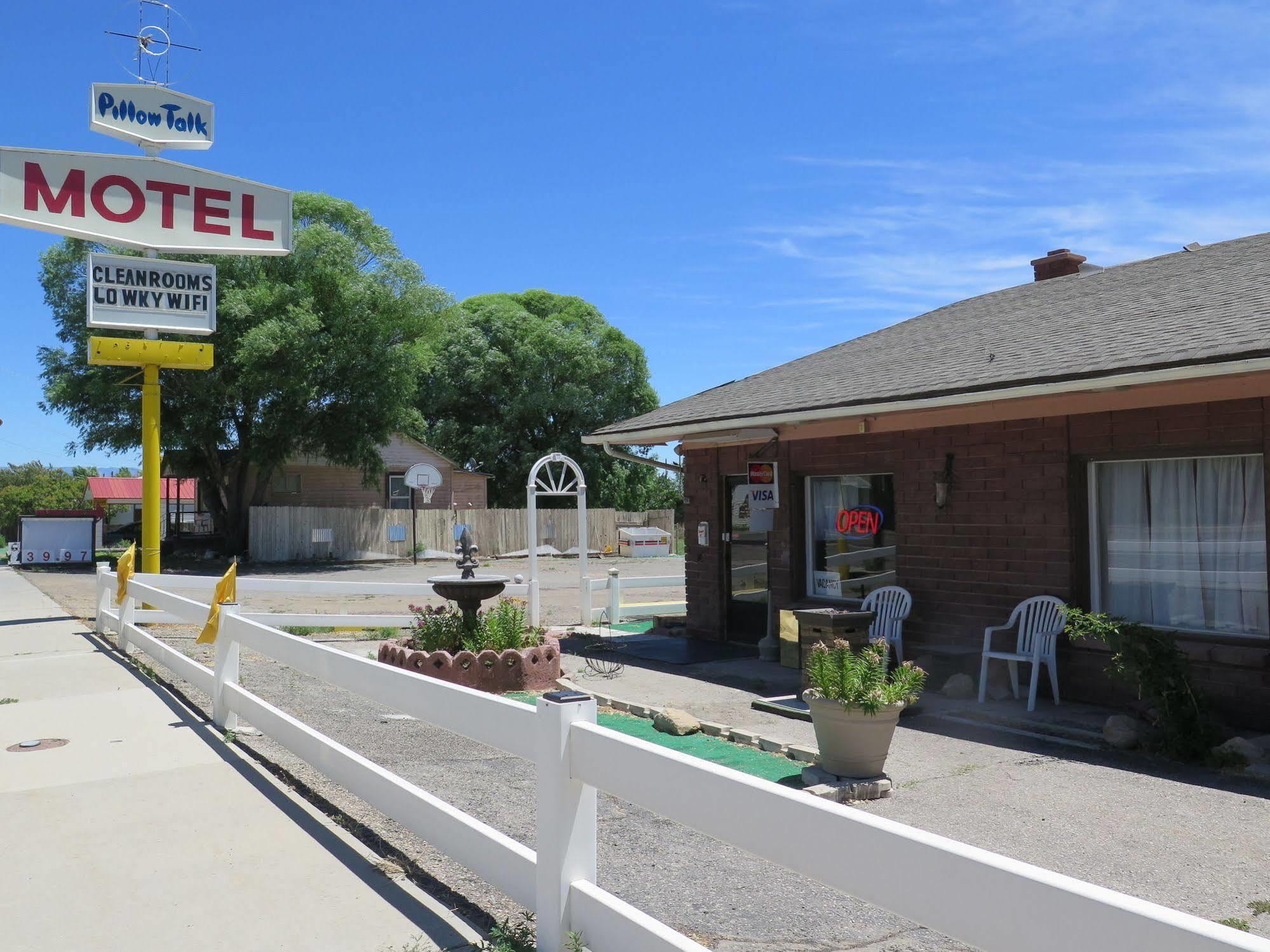 Pillow Talk Motel Wellington Экстерьер фото