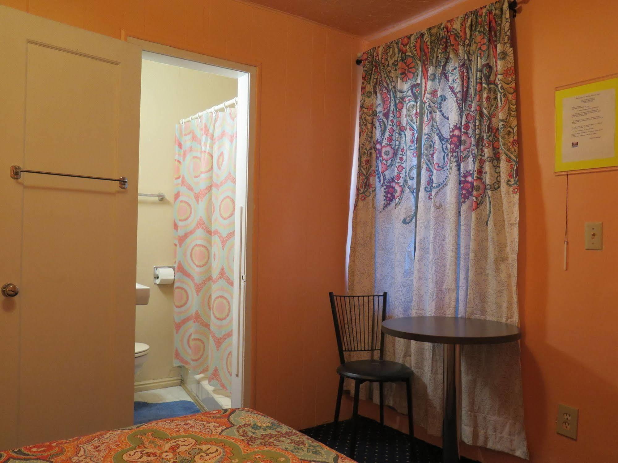 Pillow Talk Motel Wellington Экстерьер фото